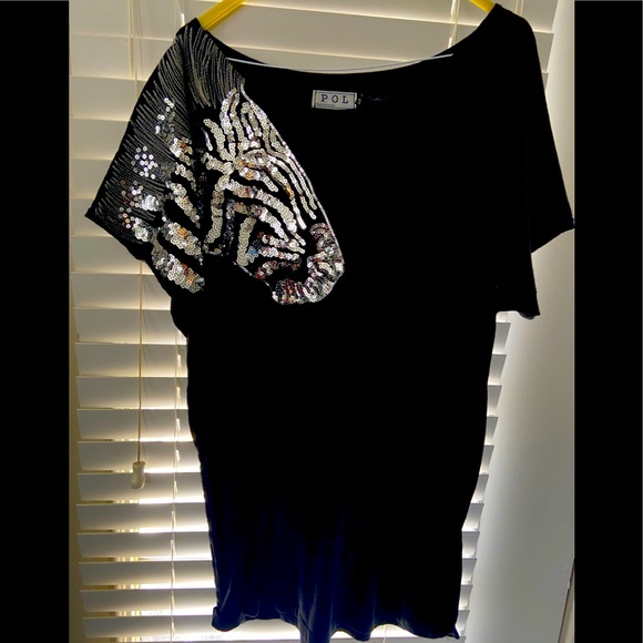 Tops - Picture 1 of 3